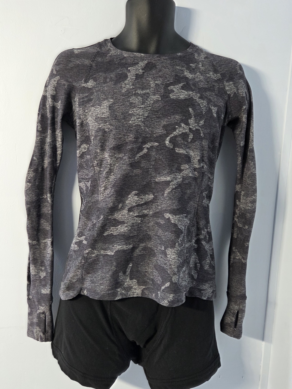 Men's Gray Camo Long-Sleeve Shirt - Lululemon